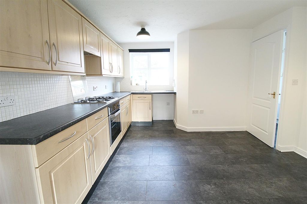 Property photo 3 of 9 Img_5816.Jpg