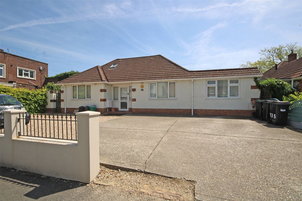 Property photo 1 of 24 Picture No. 17