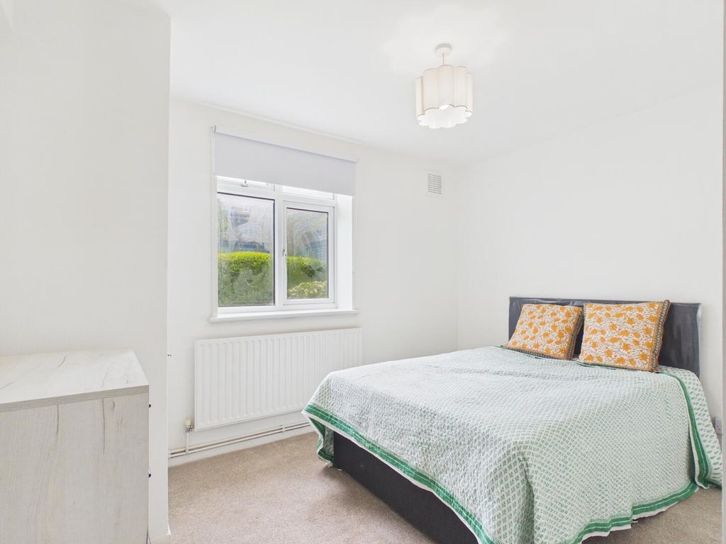 Property photo 3 of 14 Bedroom