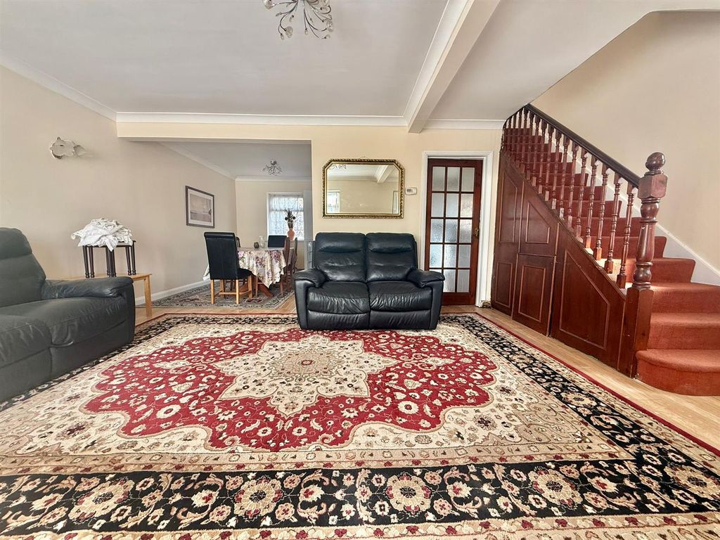 Property photo 2 of 9 Living Area