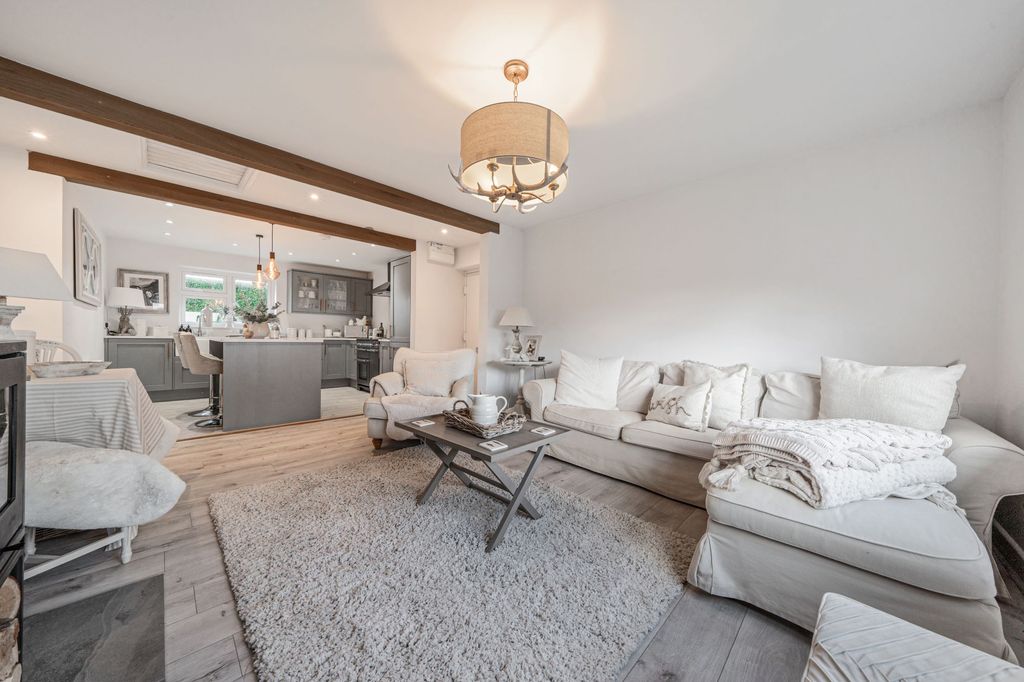 Property photo 3 of 11 Open Plan Living Space