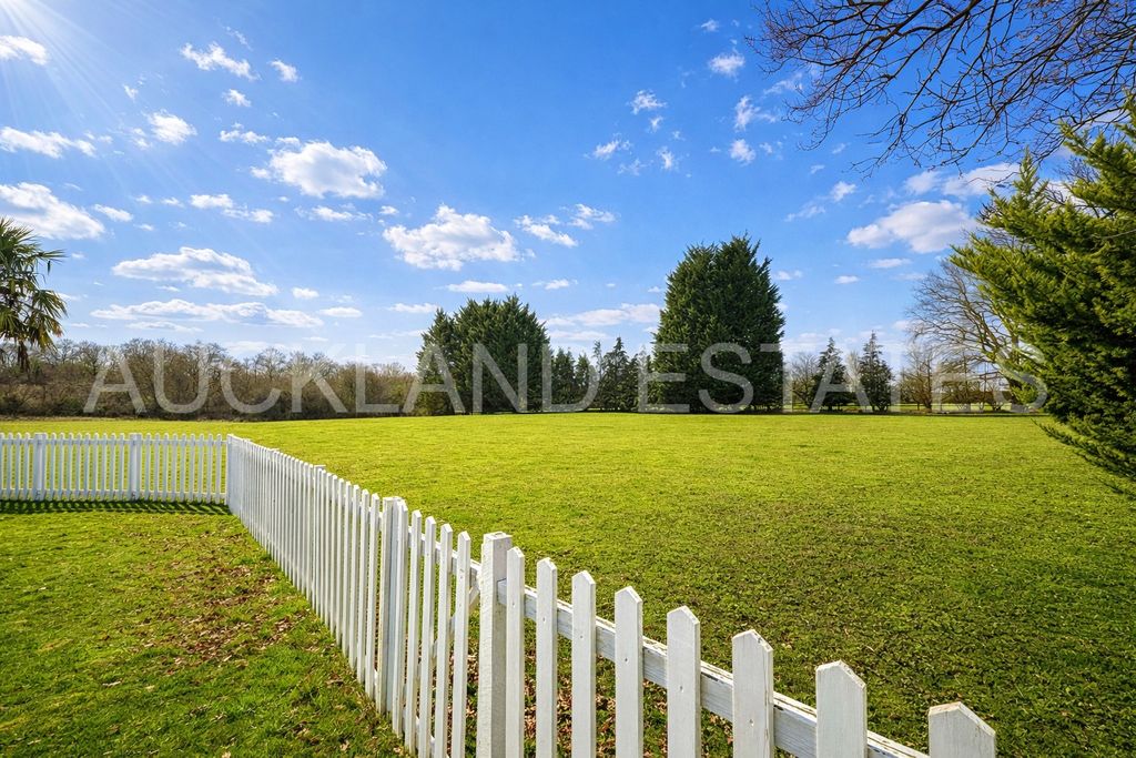 Additional image 38 of 5 bed detached house for saleFoxes Lane, Brookmans Park AL9