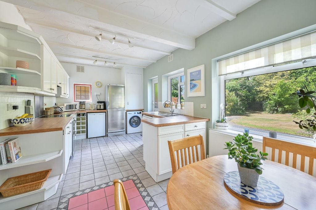 Property photo 2 of 20 Kitchen 2.Jpg