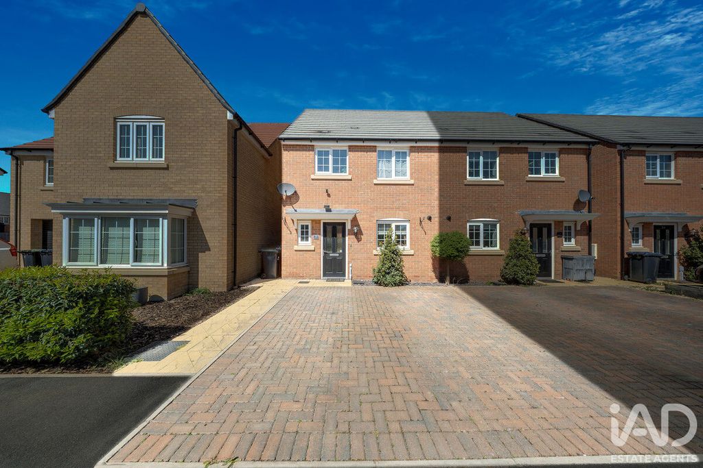 Property photo 1 of 31