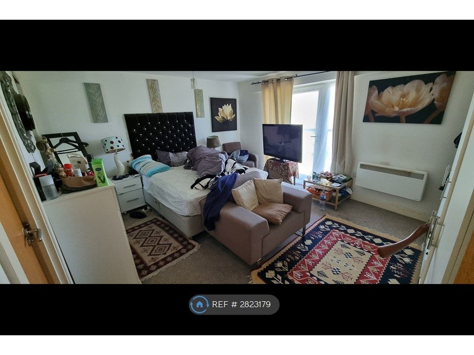 Property photo 3 of 8