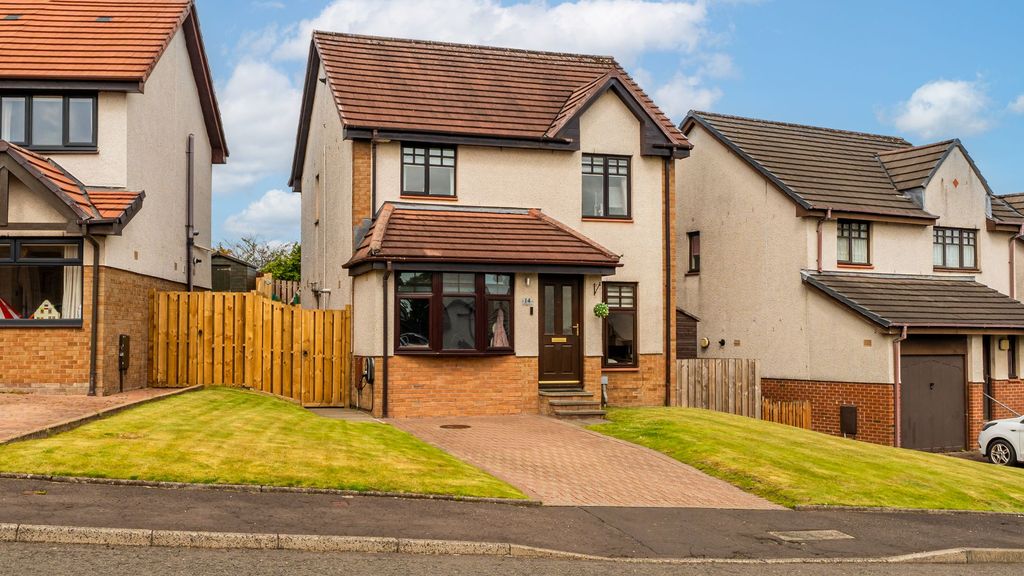 Property photo 1 of 30