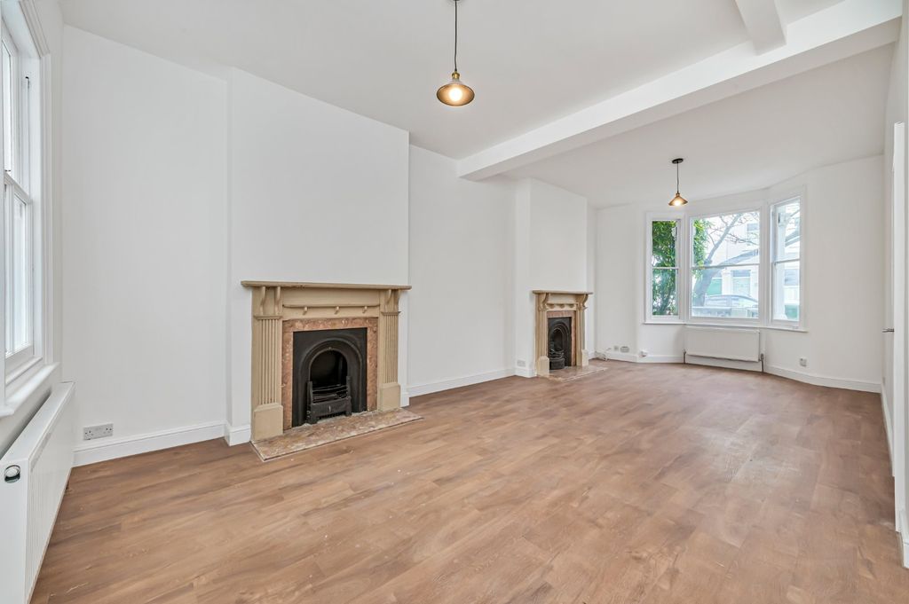 Property photo 1 of 32 Picture No. 47