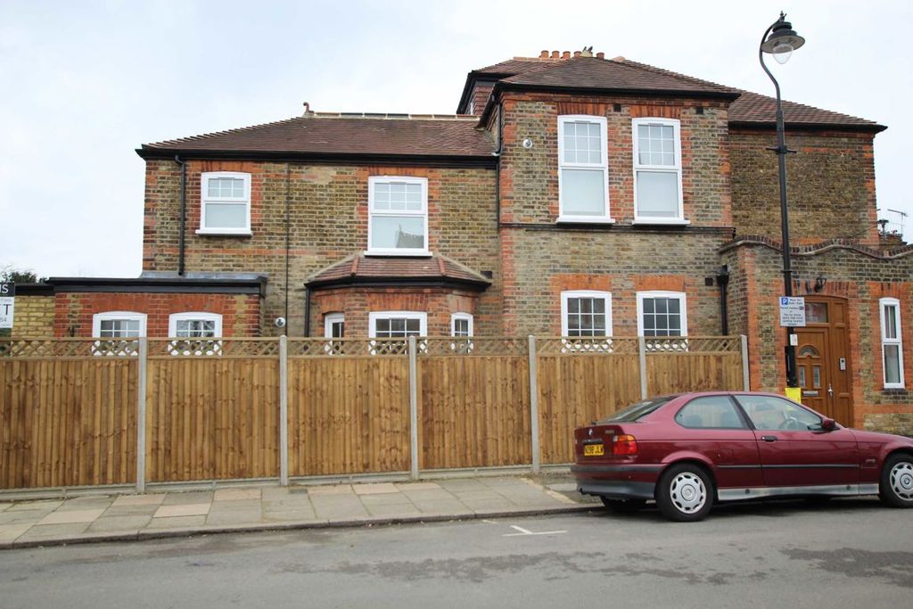 Property photo 1 of 5
