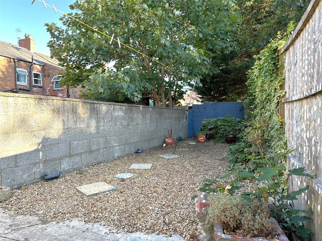 Property photo 3 of 13 Well-Appointed Garden 239