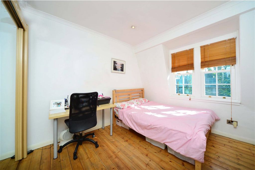 Property photo 3 of 9