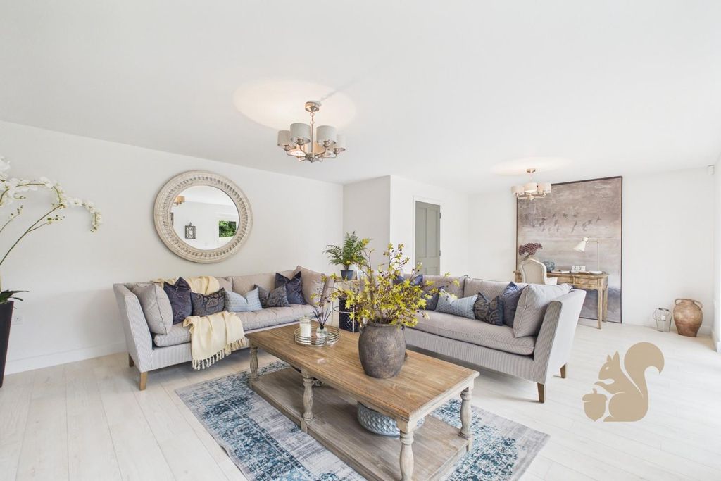 Property photo 3 of 28 Cam01659G0-Pr0782-Still009.Jpg