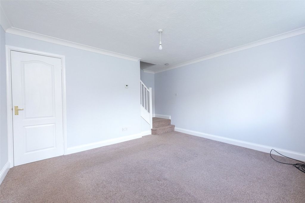 Property photo 3 of 8 Picture No. 02