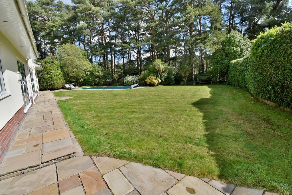 Property photo 3 of 30