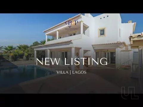 Property photo 2 of 127