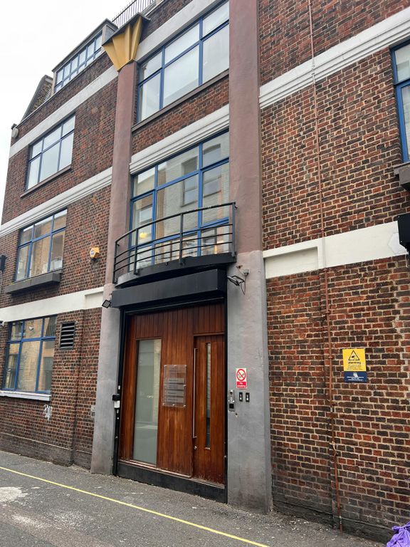 Property photo 3 of 11 20251016_090322140_Ios.Jpg