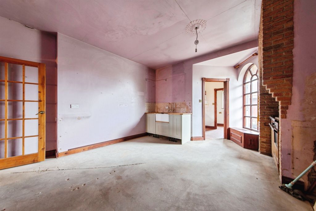 Property photo 3 of 30