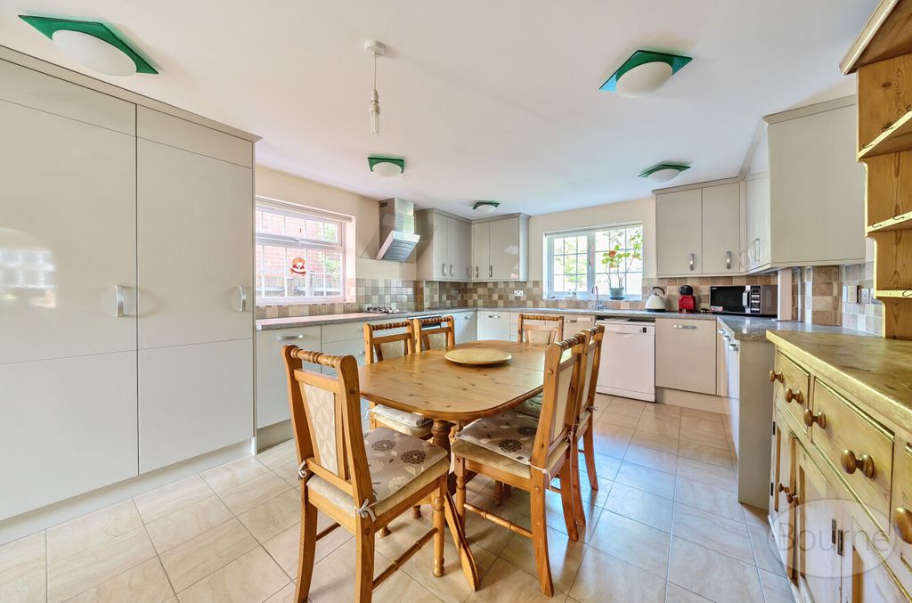 Property photo 3 of 29 Faecf905-A081-4A9...