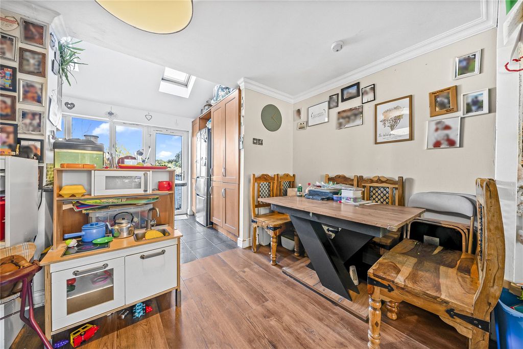 Property photo 3 of 21 Picture No. 08