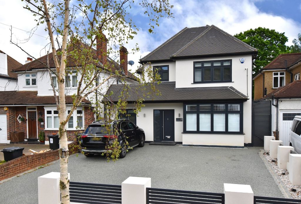 Property photo 1 of 19 4830561