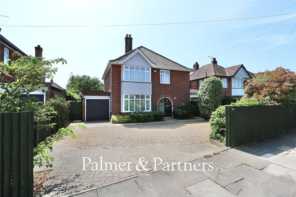 Property photo 1 of 25 Picture No. 04