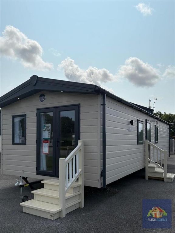 Property photo 1 of 7 4307770