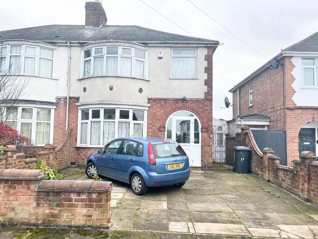 Property photo 1 of 11