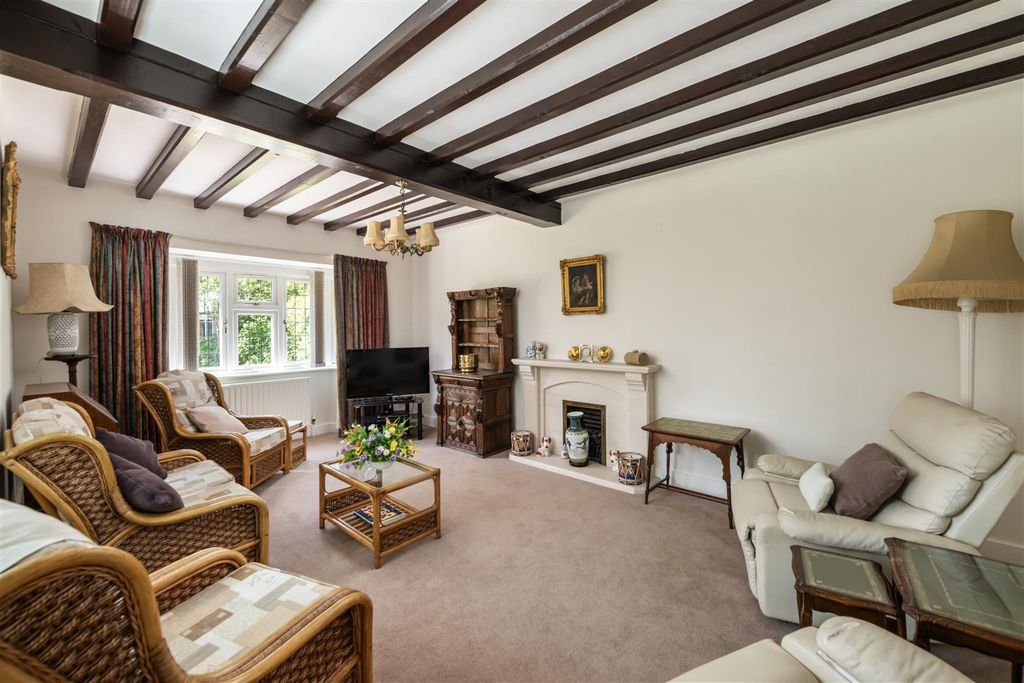 Property photo 2 of 18 104 Balcombe Road Internals5.Jpg