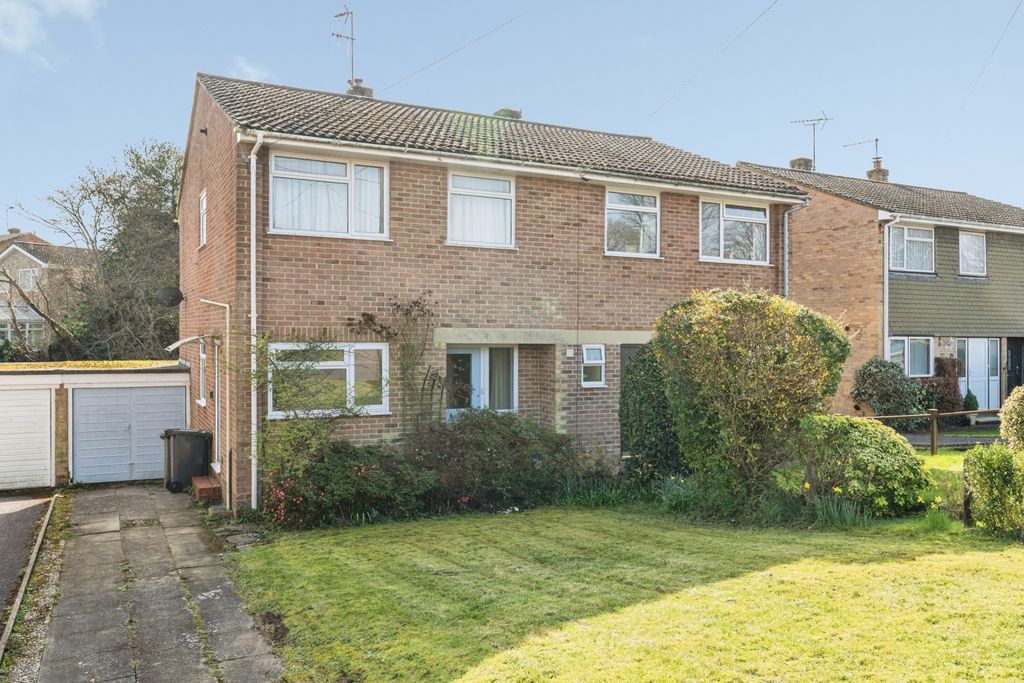 Property photo 2 of 20