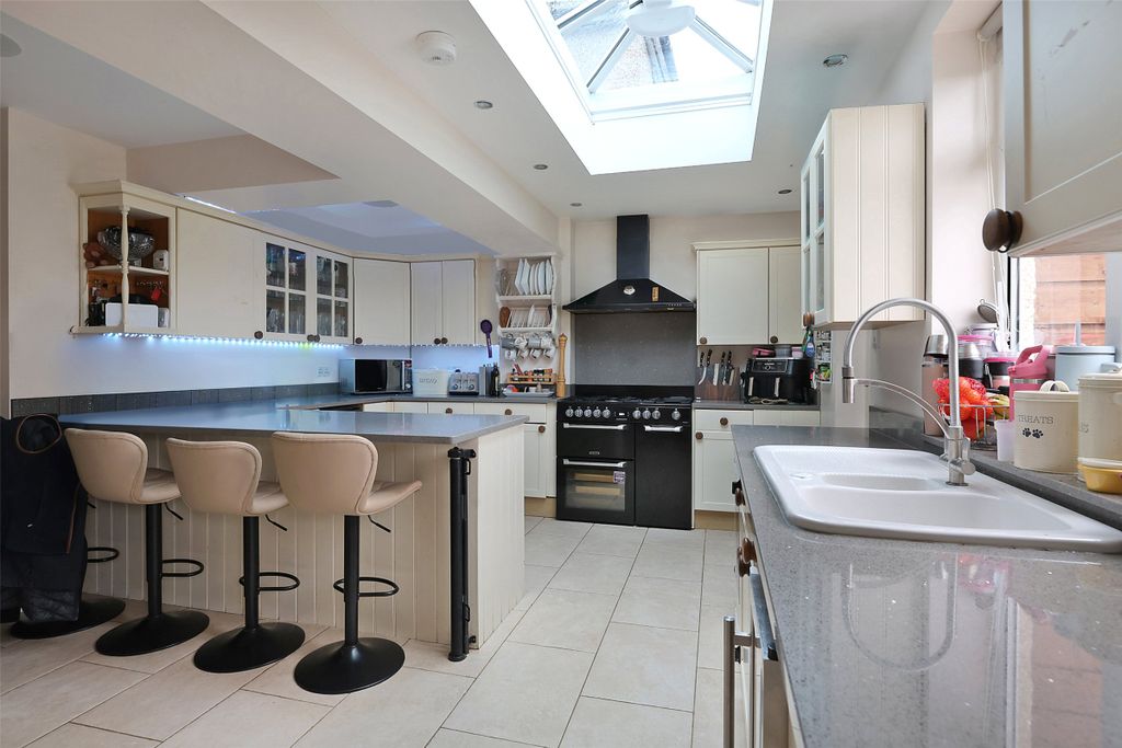 Property photo 2 of 12 Picture No. 04