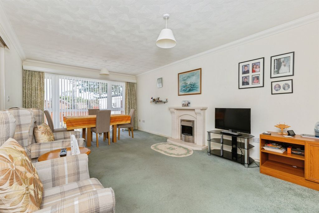 Property photo 2 of 18