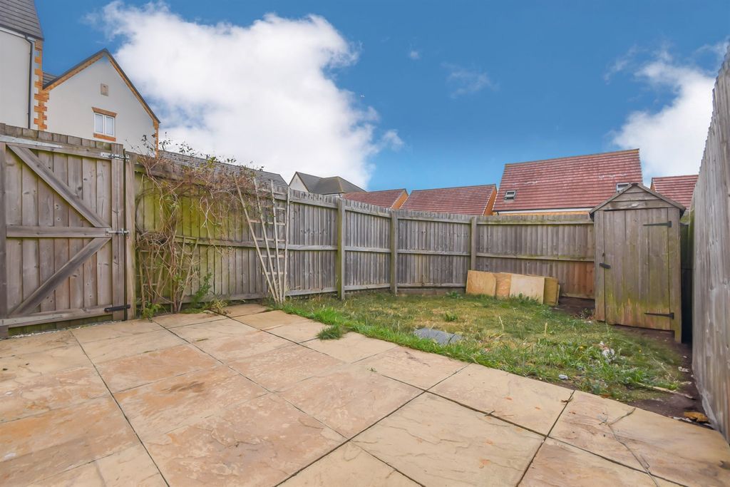 Property photo 2 of 13