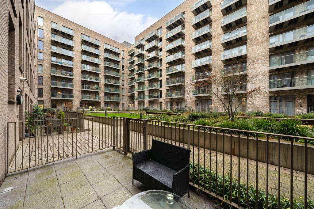 Property photo 1 of 11 Patio Garden