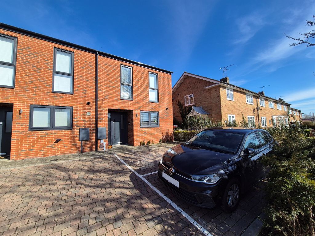 Property photo 1 of 16