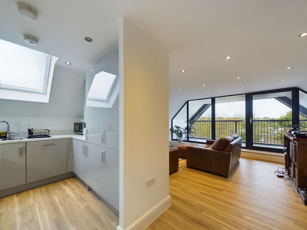 Property photo 3 of 15 4867432