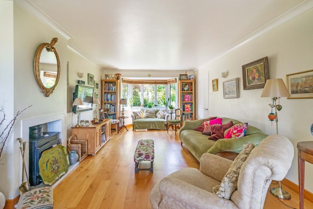 Property photo 2 of 20 Sitting Room