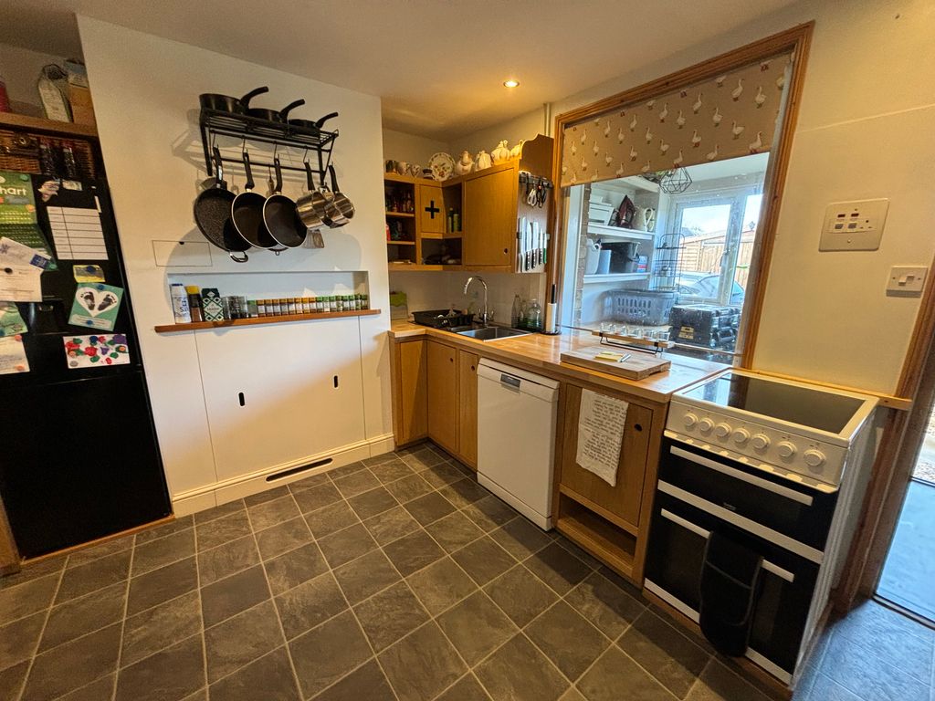 Property photo 2 of 11 Image