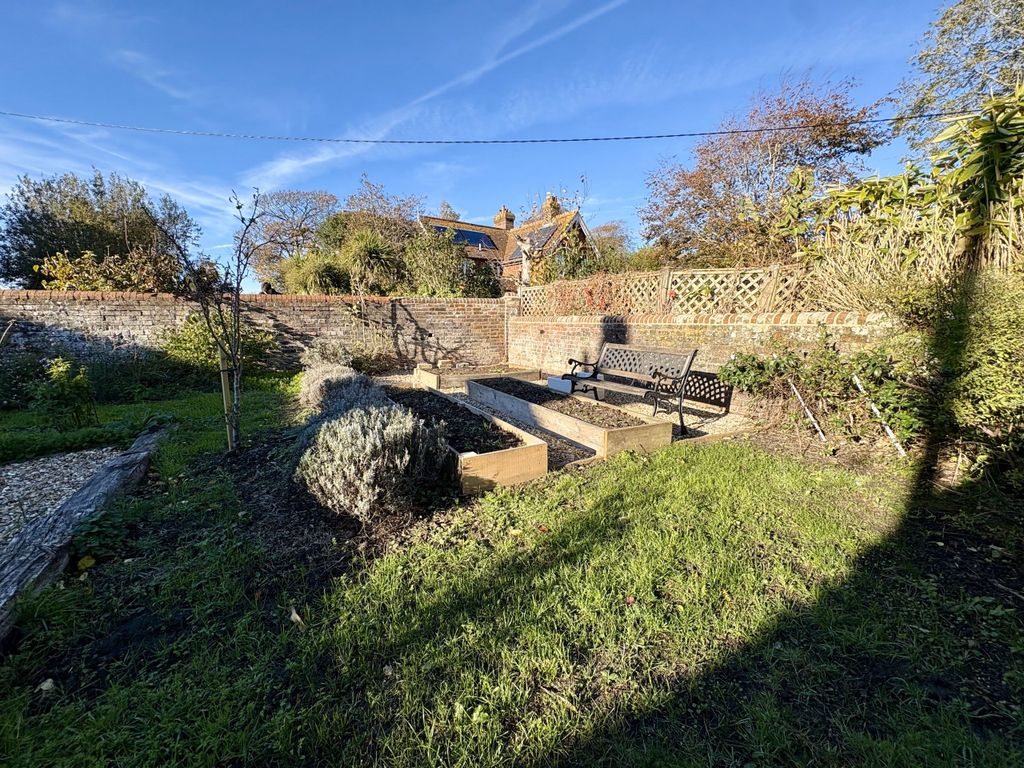 Property photo 3 of 11 Picture No. 44