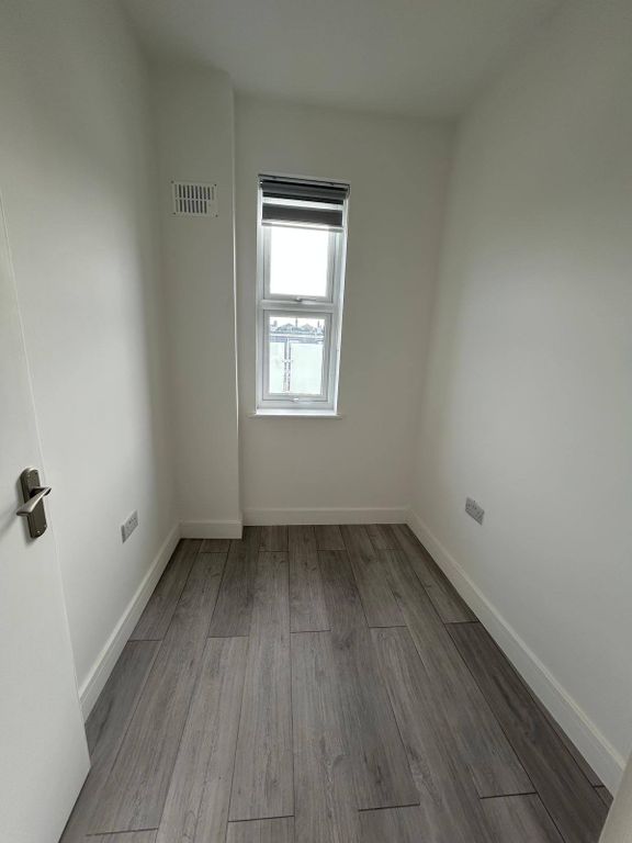 Property photo 3 of 15 Gallery