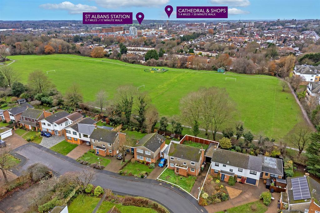 Property photo 1 of 15 14Barncroftroad-2.Jpg