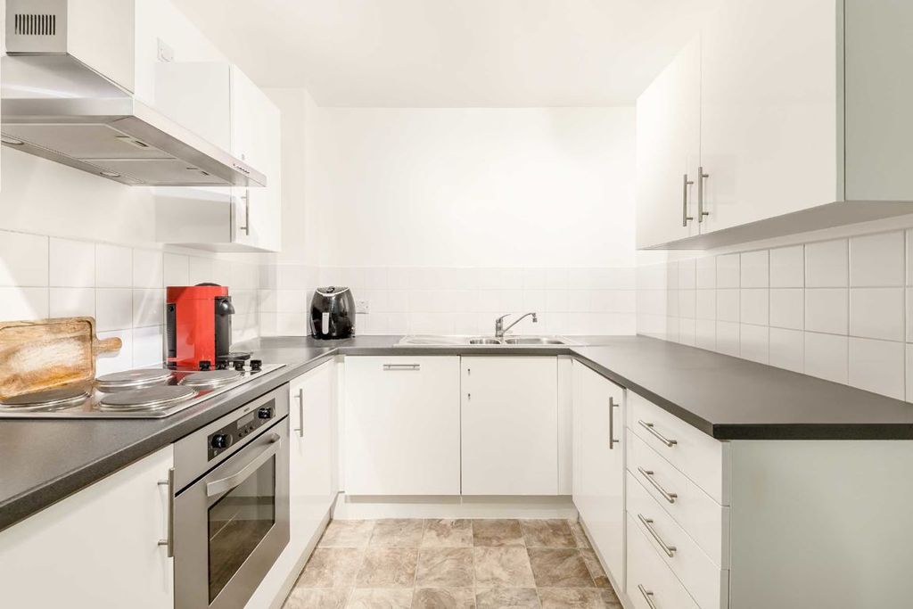 Property photo 3 of 3