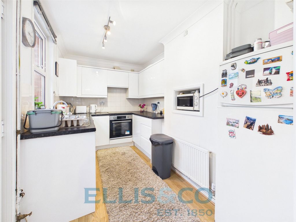 Property photo 2 of 11 Picture No. 49