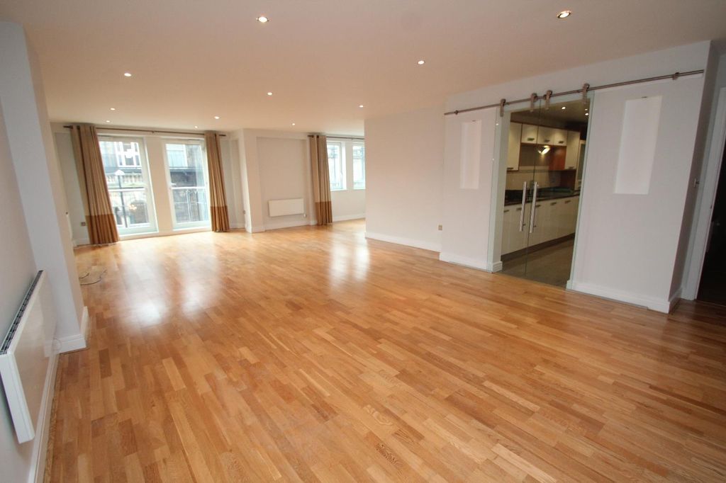Property photo 2 of 10 0 General