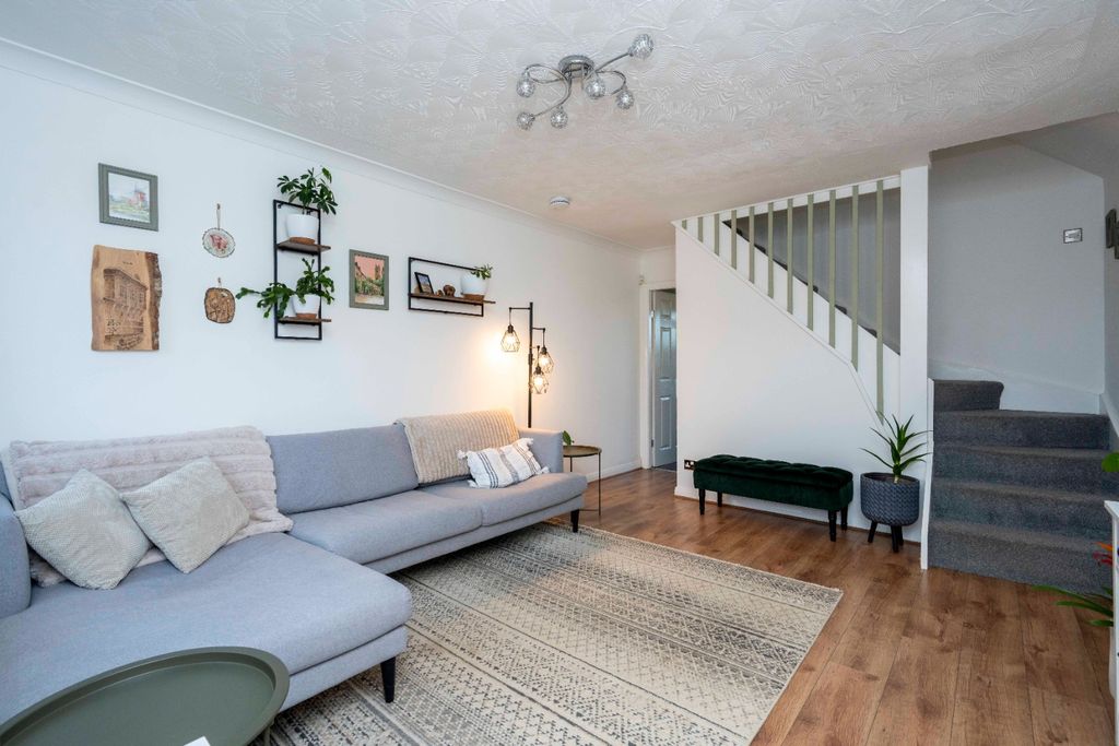 Property photo 3 of 22 4694638