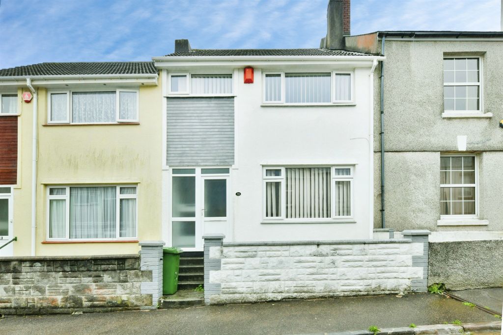 Property photo 1 of 18