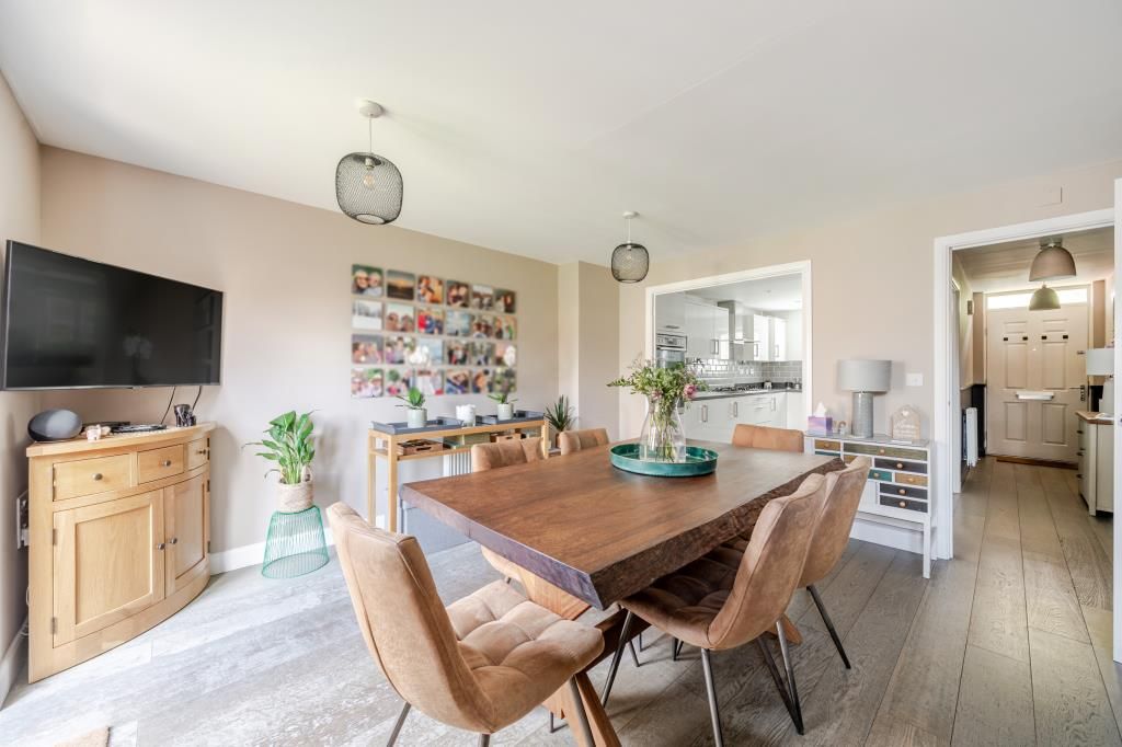 Property photo 3 of 25 Dining Room