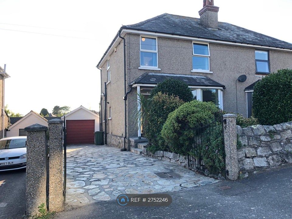 Property photo 1 of 25 17 Park Rise