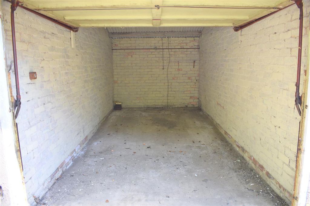 Property photo 2 of 2