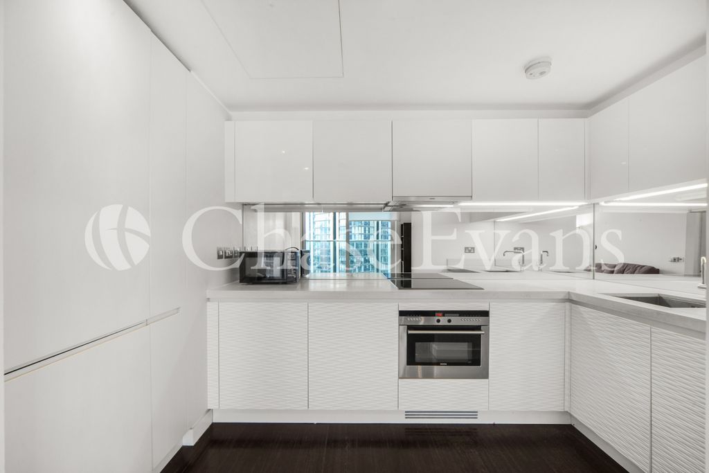 Property photo 3 of 15 Kitchen -