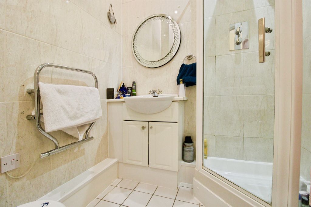 Additional image 10 of 2 bed flat for saleMarconi Avenue, Penarth CF64