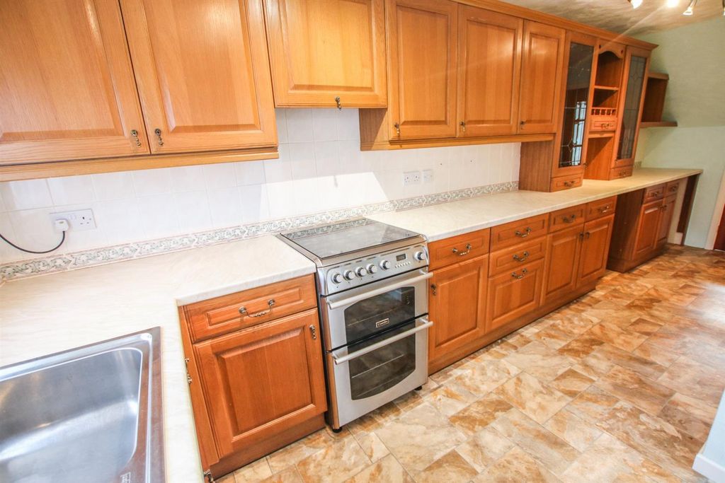 Property photo 3 of 13 Property Photo